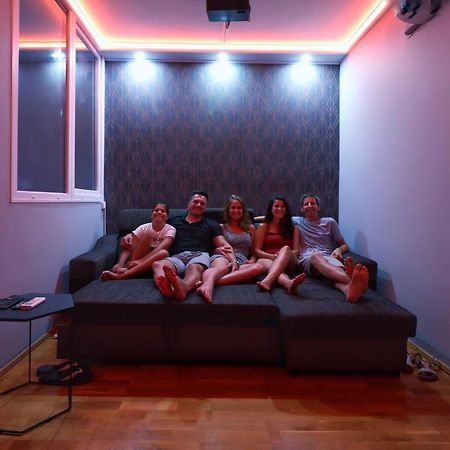 Cinemapartman Еґер Екстер'єр фото