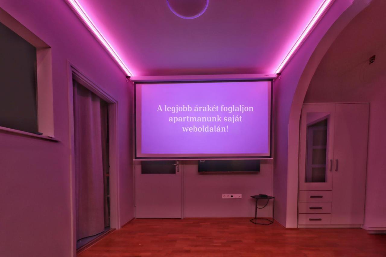 Cinemapartman Еґер Екстер'єр фото